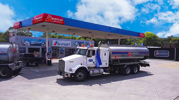 Suministro de gasolina en El Salvador / Gasoline supply in El Salvador