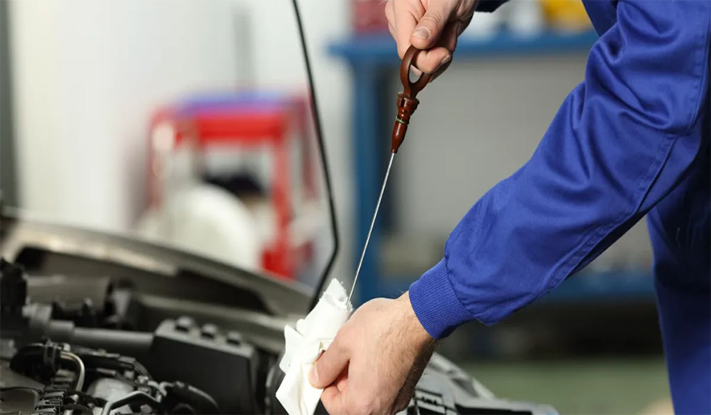 Five tips for a proper car oil change